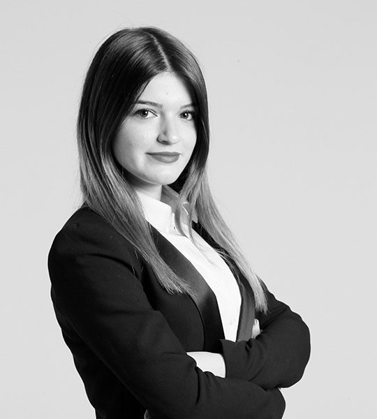 Av. Arb. Ö. Hande Akgün